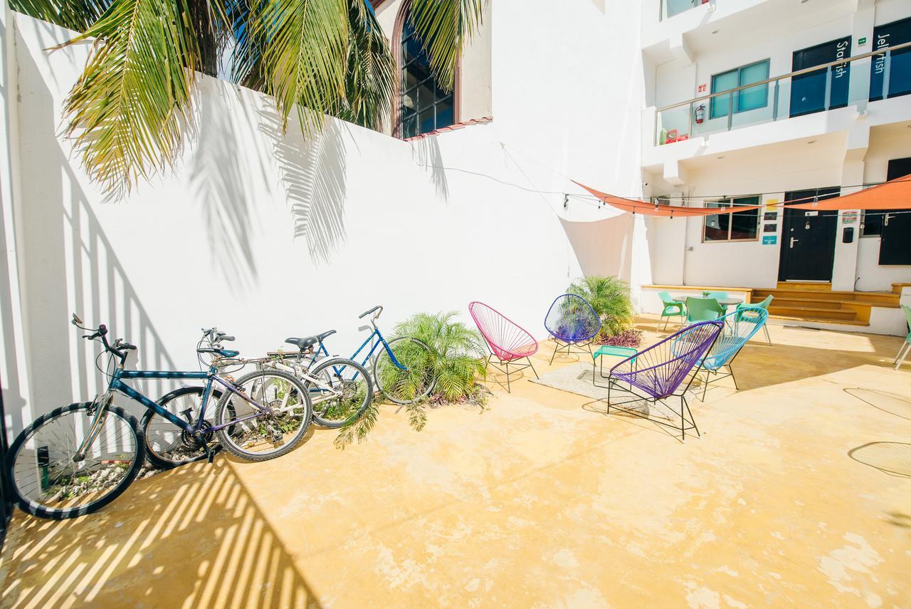 The Mermaid Hostel Beach (Adults Only) Cancun Ngoại thất bức ảnh