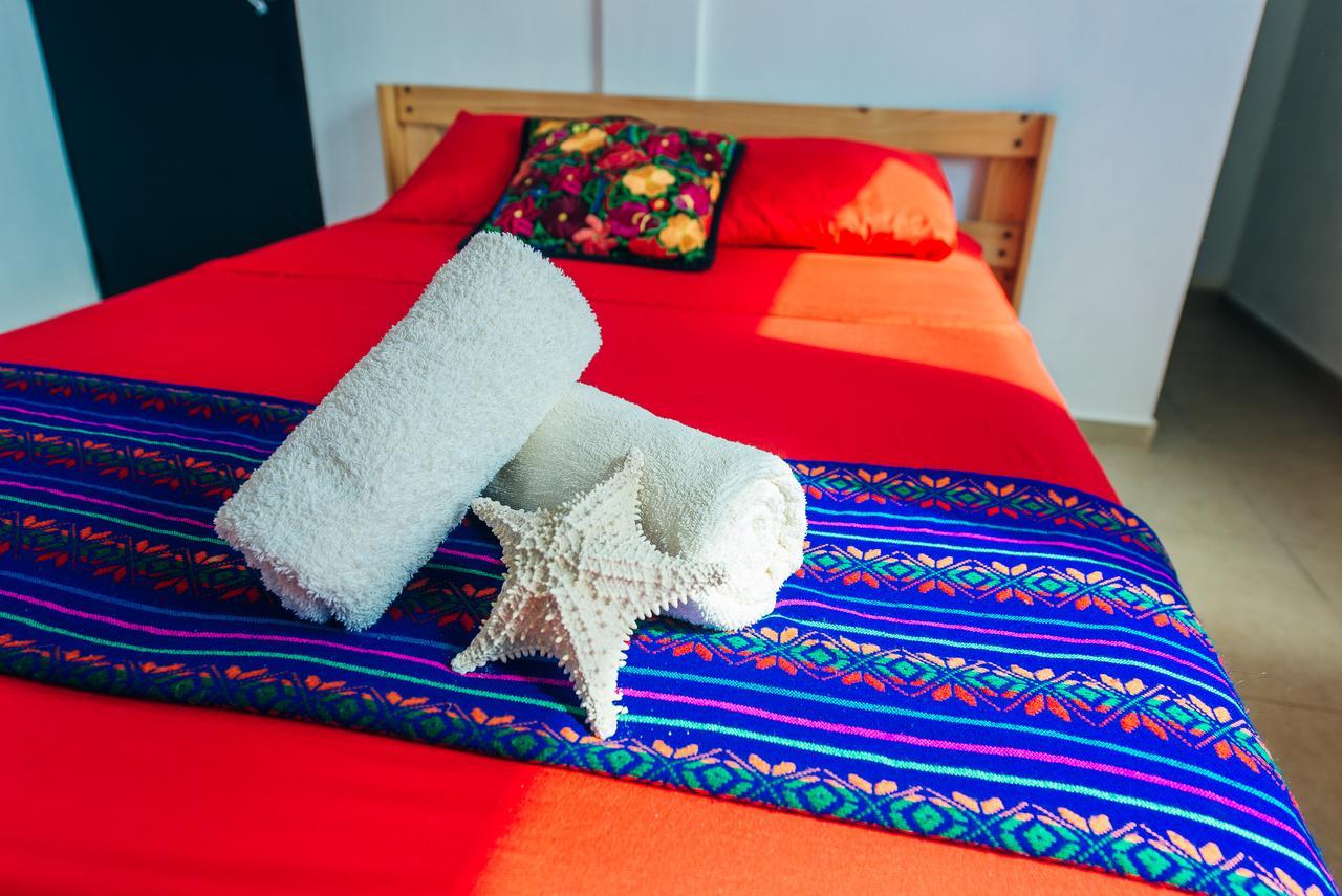 The Mermaid Hostel Beach (Adults Only) Cancun Ngoại thất bức ảnh